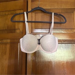 ❗️FREE w/ any $15 purchase ❗️Victoria Secret Lace Bra